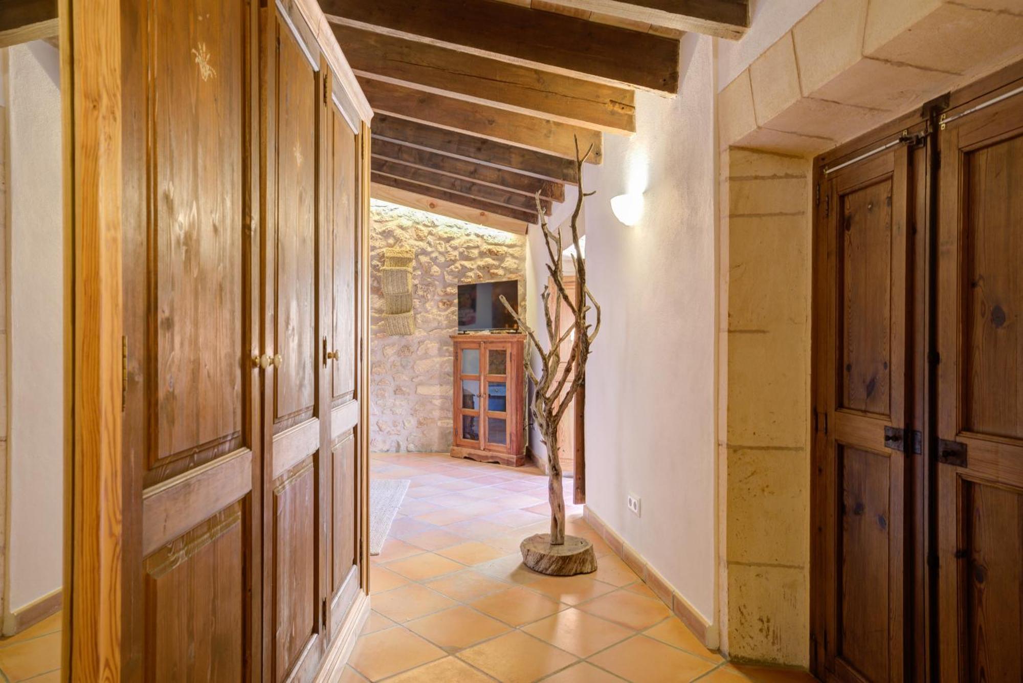 Hotelet Can Oms Picasso By Rentallorca Petra  Bagian luar foto